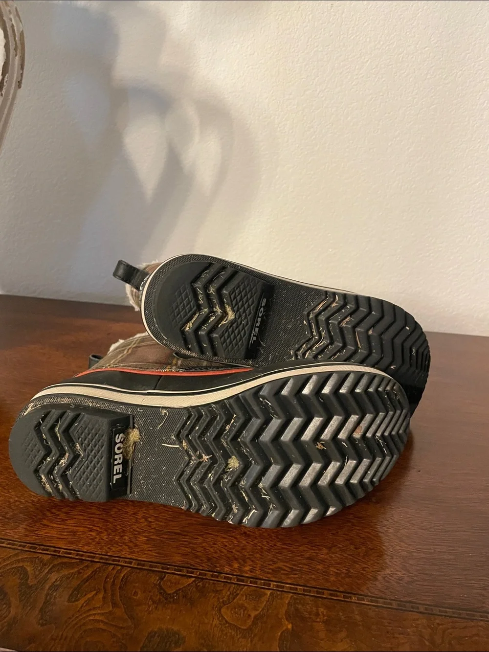Sorel Kids Tivoli Plaid Duck Snow Boot kids size 3
